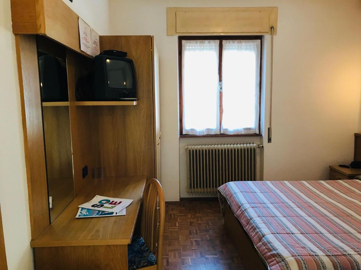 Hotel Santoni Оссана Экстерьер фото